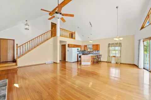 6915 Johnson Rd, Hebron, IL 60034 photo 7