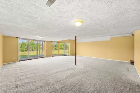 6915 Johnson Rd, Hebron, IL 60034 photo 24
