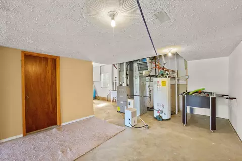 6915 Johnson Rd, Hebron, IL 60034 photo 25