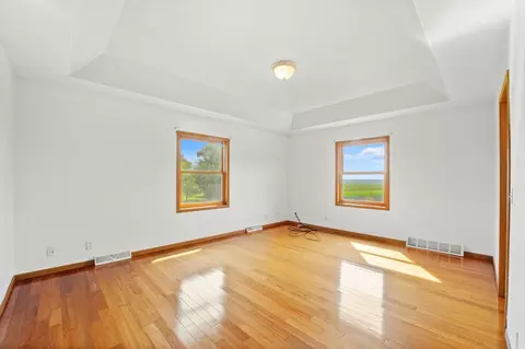 6915 Johnson Rd, Hebron, IL 60034 photo 9