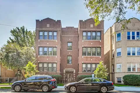 2419 W Foster Ave #2W, Chicago, IL 60625