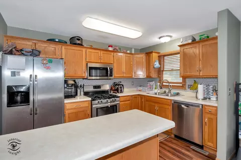 175 E First St, Manteno, IL 60950 photo 9