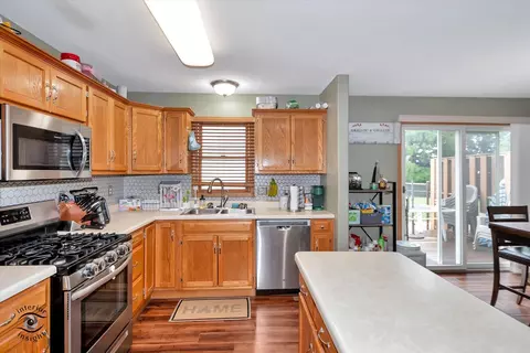 175 E First St, Manteno, IL 60950 photo 10
