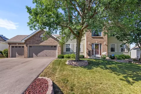 13077 Springhill Dr, Winnebago, IL 61088