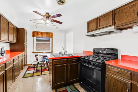 7824 W 74th St, Bridgeview, IL 60455 photo 5
