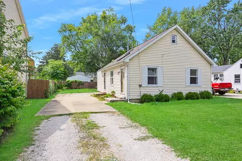 211 S Coolidge St, Normal, IL 61761