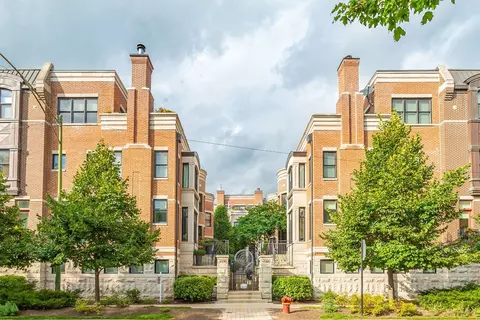 2324 W Wabansia Ave #2, Chicago, IL 60647