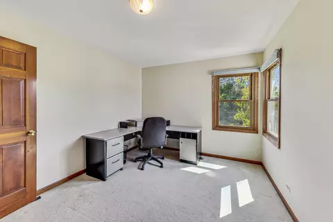 Bedroom - 761 Kylemore Dr, Des Plaines, IL 60016 photo 3 of 6