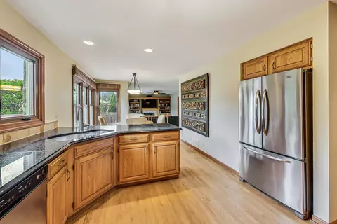 Kitchen - 761 Kylemore Dr, Des Plaines, IL 60016 photo 3 of 3