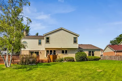 Exterior - 761 Kylemore Dr, Des Plaines, IL 60016 photo 6 of 10