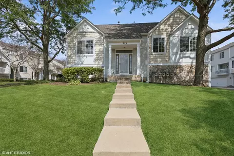 1774 Middlebury Dr #1774, Aurora, IL 60503