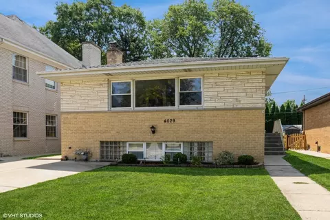 4029 W Columbia Ave, Lincolnwood, IL 60712