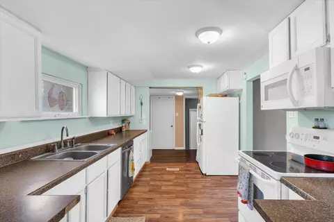 315 N Walnut St, Arrowsmith, IL 61722 photo 12