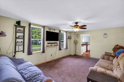 315 N Walnut St, Arrowsmith, IL 61722 photo 9