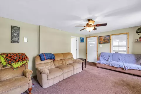 315 N Walnut St, Arrowsmith, IL 61722 photo 10