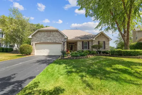 3416 Antoine Pl, Saint Charles, IL 60175