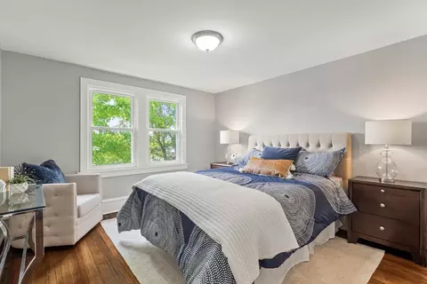Bedroom - 515 E Main St, Barrington, IL 60010 photo 3 of 4