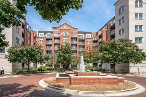 4811 N Olcott Ave #203, Harwood Heights, IL 60706