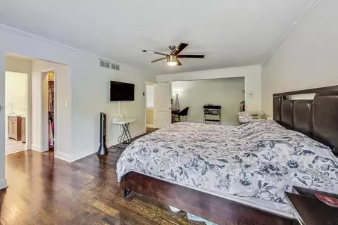 Bedroom - 2440 207th St, Olympia Fields, IL 60461 photo 3 of 4