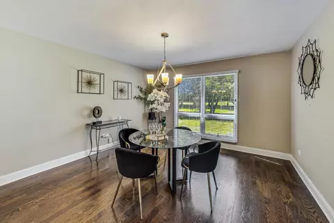 Dining - 2440 207th St, Olympia Fields, IL 60461 photo 1 of 4