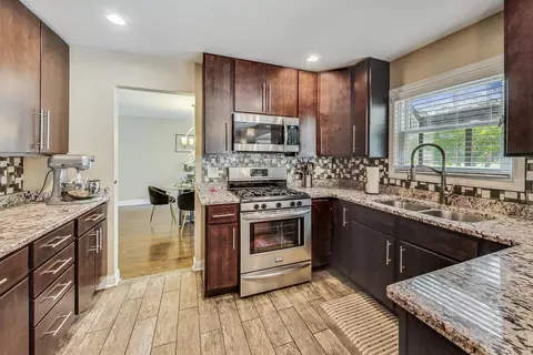 Kitchen - 2440 207th St, Olympia Fields, IL 60461 photo 1 of 3