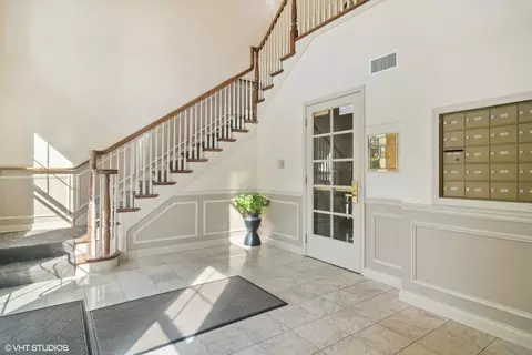Entry Way - 660 Prestwick Ln #507, Wheeling, IL 60090 photo 1 of 3