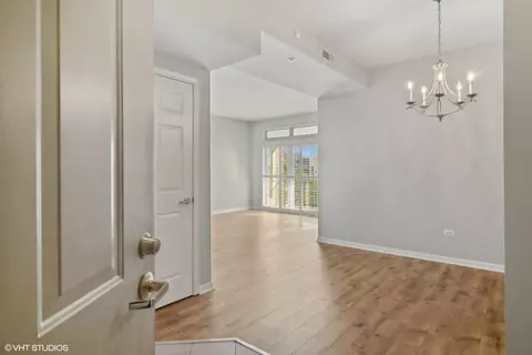 Entry Way - 660 Prestwick Ln #507, Wheeling, IL 60090 photo 2 of 3