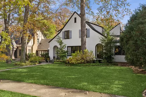2307 Marcy Ave, Evanston, IL 60201