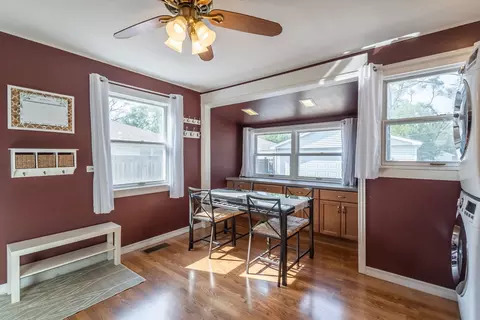 Dining - 2802 Campbell St, Rolling Meadows, IL 60008 photo 1 of 1