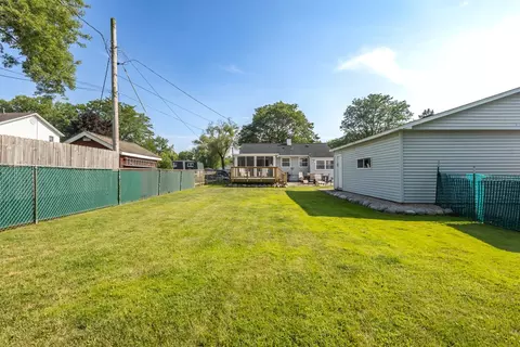 Exterior - 2802 Campbell St, Rolling Meadows, IL 60008 photo 6 of 8