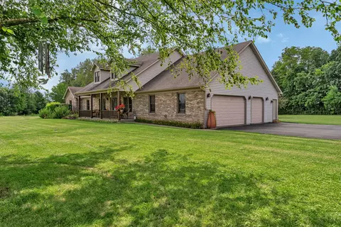 Exterior - 2052 N 3569th Rd, Serena, IL 60549 photo 1 of 7