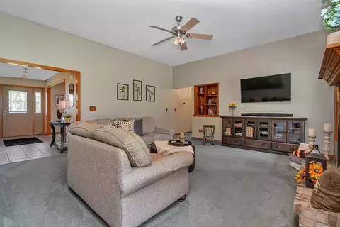 Living - 2052 N 3569th Rd, Serena, IL 60549 photo 4 of 4
