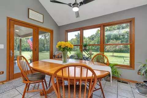 Dining - 2052 N 3569th Rd, Serena, IL 60549 photo 3 of 3