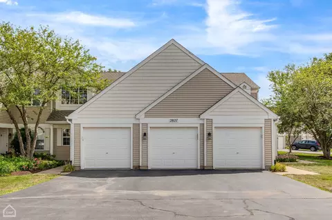2827 Rutland Cir #202, Naperville, IL 60564