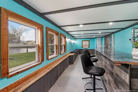 Entry Way - 721 Kingston Blvd, Mchenry, IL 60050 photo 2 of 3