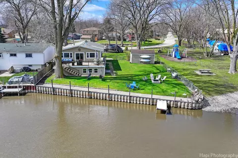 View/Area - 721 Kingston Blvd, Mchenry, IL 60050 photo 3 of 3