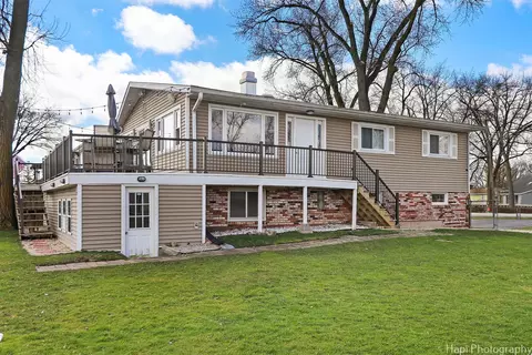 721 Kingston Blvd, Mchenry, IL 60050
