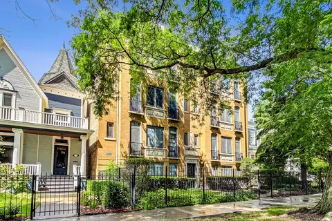4728 N Paulina St #3, Chicago, IL 60640