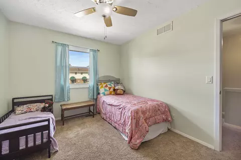 Bedroom - 105 E Lincoln #H, Normal, IL 61761 photo 2 of 4