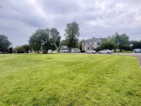 1621 Chicago St, Peru, IL 61354 photo 8