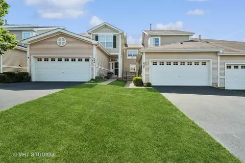 648 N Fox Trl, Round Lake, IL 60073