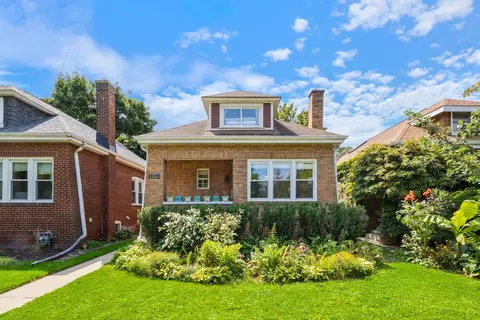 1806 Greenleaf St, Evanston, IL 60202