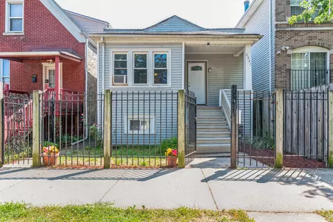 4041 W Crystal St, Chicago, IL 60651