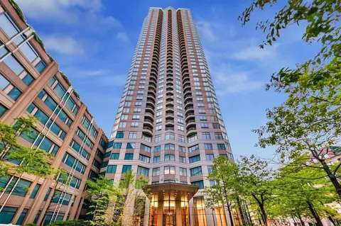 400 N Lasalle St #3812, Chicago, IL 60654