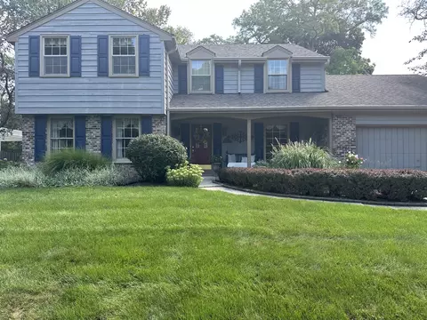 2 S167 Stuarton Dr, Wheaton, IL 60189