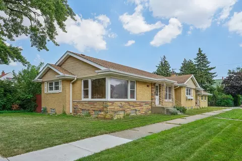 9151 S 55th Ct, Oak Lawn, IL 60453