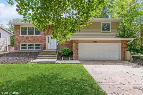1640 215th Pl, Sauk Village, IL 60411