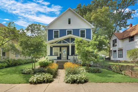 3004 Emmaus Ave, Zion, IL 60099