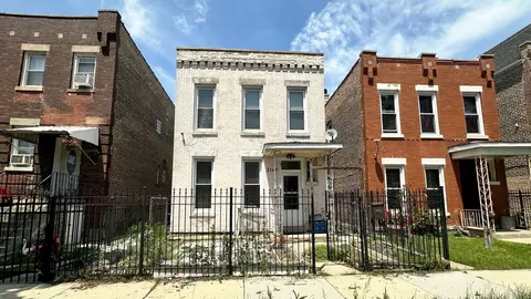 3148 W 42nd Pl, Chicago, IL 60632