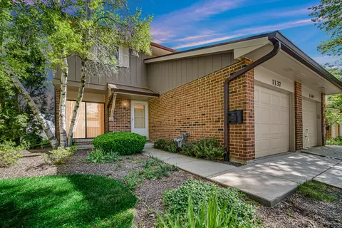 1137 Loughborough Ct, Wheaton, IL 60189